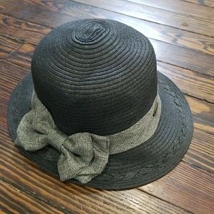Black and grey bow Sunday hat